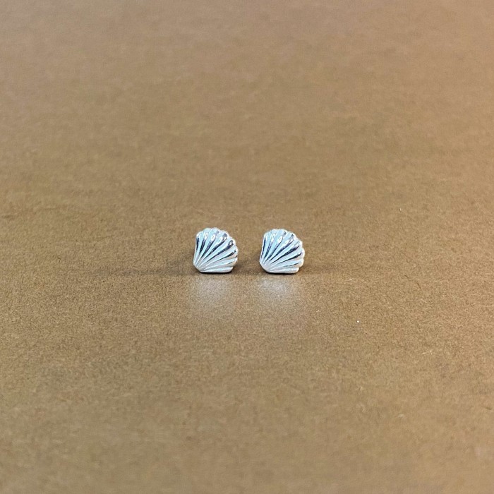 Shell Earring