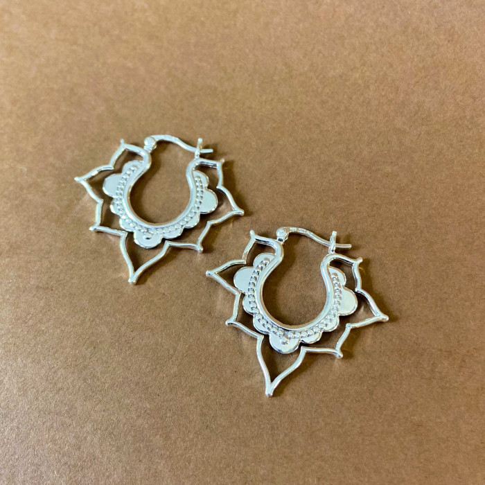 Argola Flor Lotus Line
Argola Flor Lotus Line