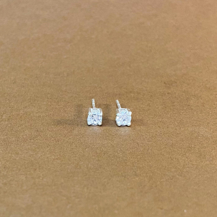 Earring Point Light 4mm Crystal Earring Point Light 4mm Crystal